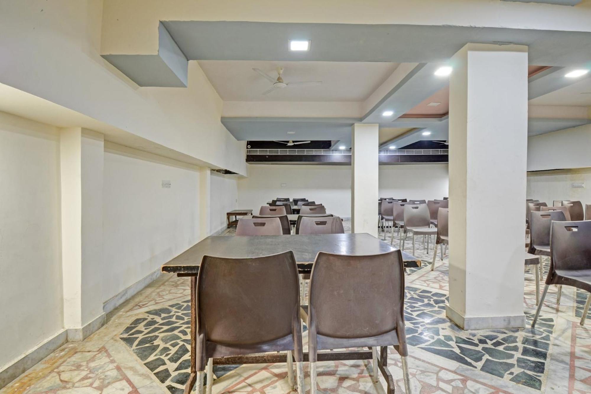 Collection O The Sunrise Hotel Udaipur Exterior foto