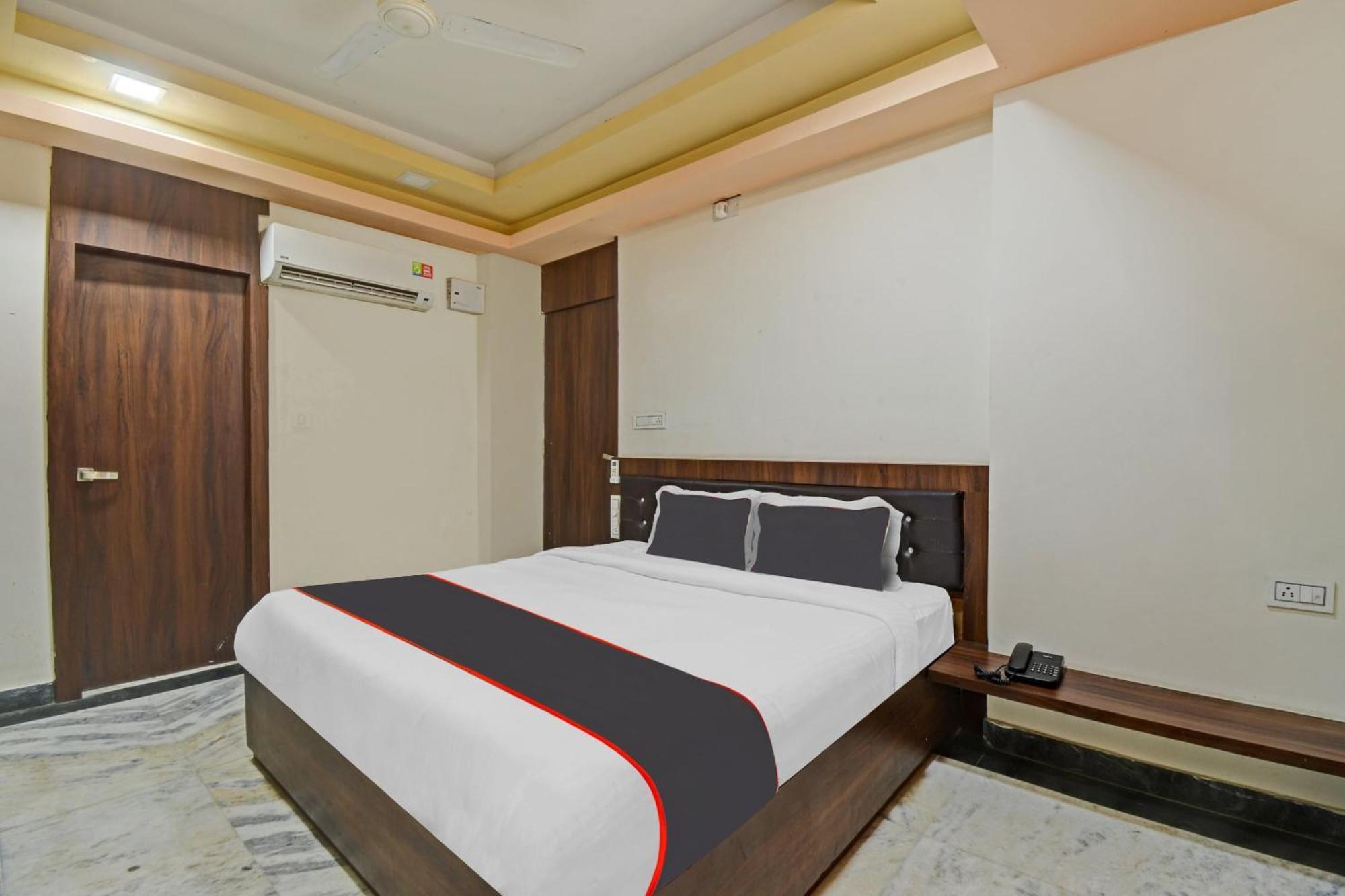 Collection O The Sunrise Hotel Udaipur Exterior foto